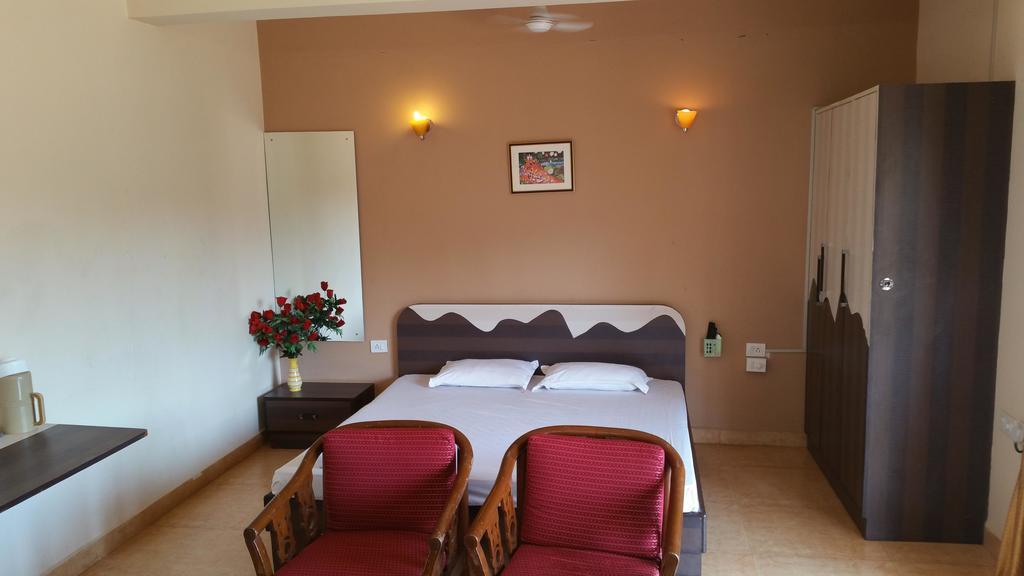 Ocean Crest Hotel Colva Dış mekan fotoğraf