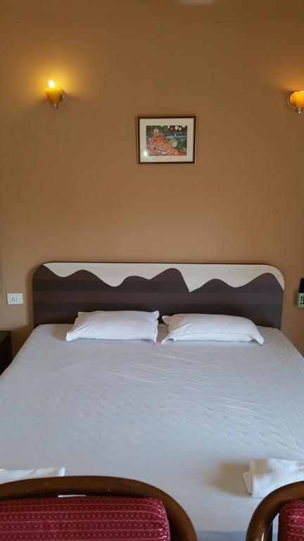 Ocean Crest Hotel Colva Dış mekan fotoğraf